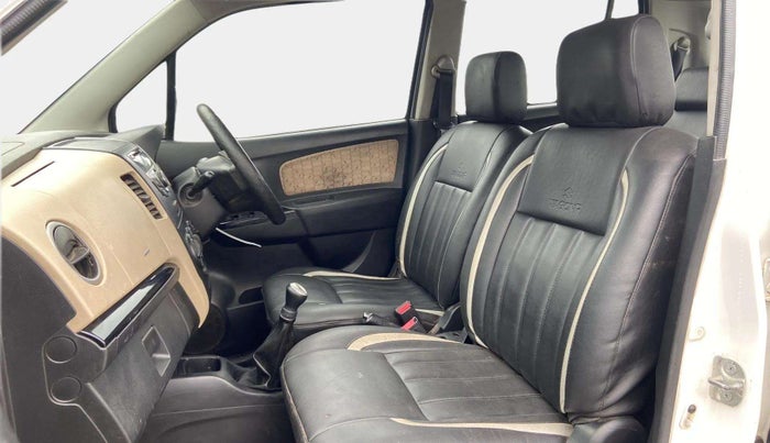 2017 Maruti Wagon R 1.0 VXI, Petrol, Manual, 72,313 km, Right Side Front Door Cabin