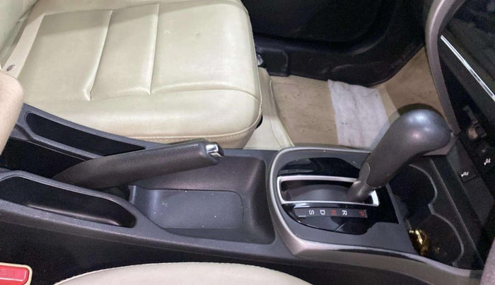 2019 Honda City 1.5L I-VTE V CVT, Petrol, Automatic, 31,768 km, Gear Lever