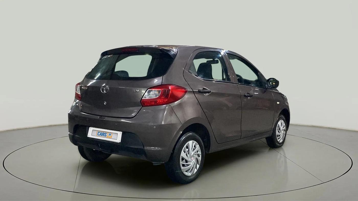 2018 Tata Tiago XM PETROL, Petrol, Manual, 66,118 km, Right Back Diagonal