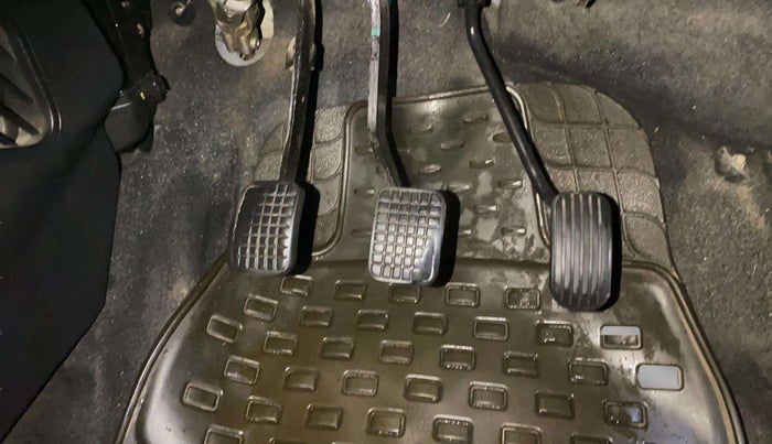 2018 Tata Tiago XM PETROL, Petrol, Manual, 66,019 km, Pedals