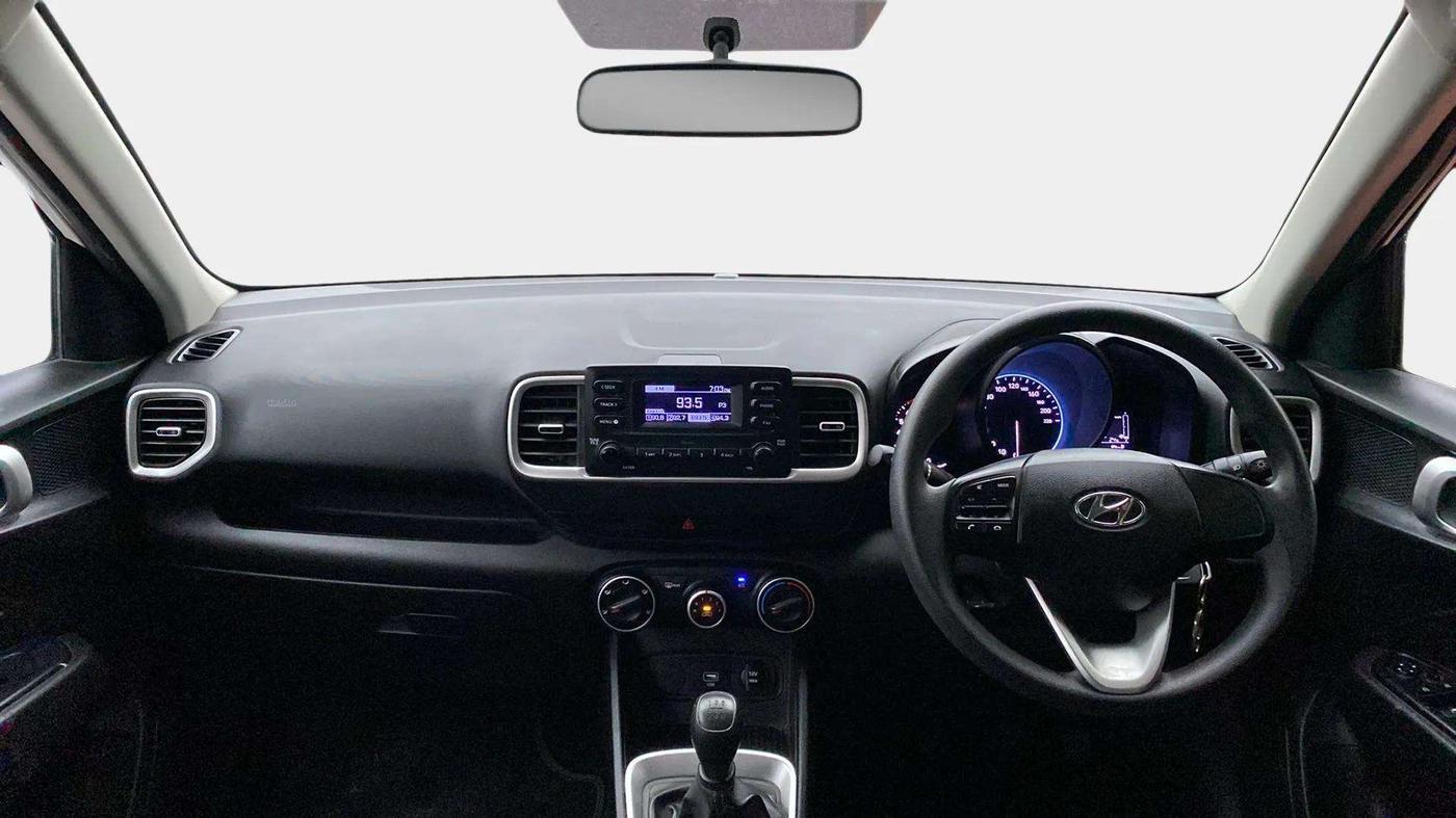 2021 Hyundai VENUE S 1.2, Petrol, Manual, 14,625 km, Dashboard