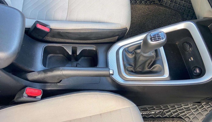 2022 KIA SONET HTX 1.0 IMT, Petrol, Manual, 24,103 km, Gear Lever