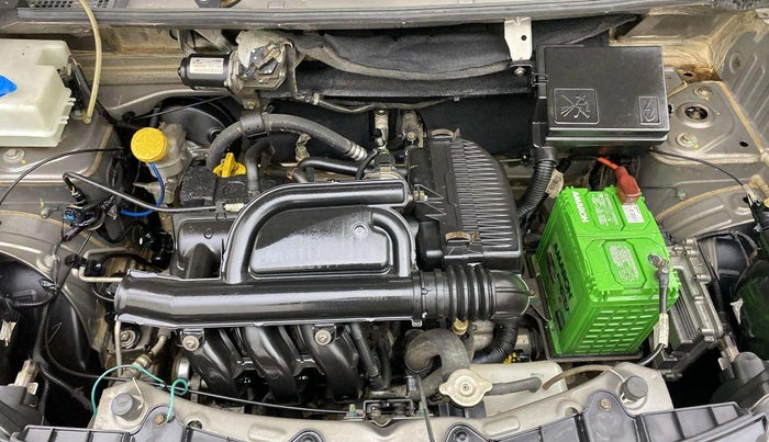 2018 Renault Kwid RXT 1.0 AMT, Petrol, Automatic, 45,397 km, Engine View