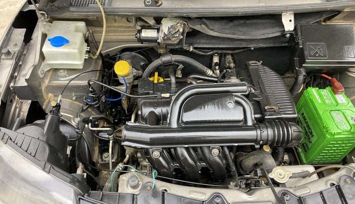 2018 Renault Kwid RXT 1.0 AMT, Petrol, Automatic, 45,397 km, Engine View - Right