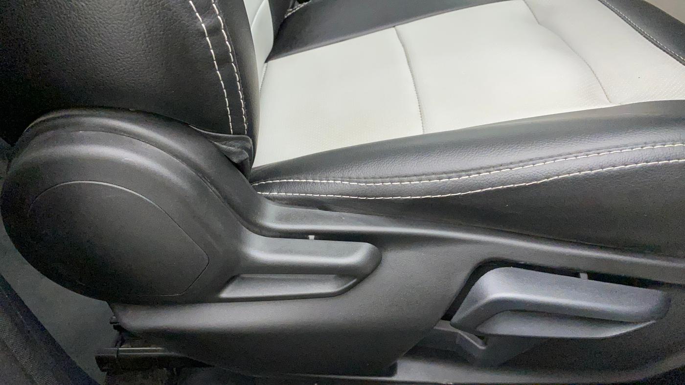 2022 Tata TIGOR XZ PLUS CNG, CNG, Manual, 10,076 km, Driver Side Adjustment Panel