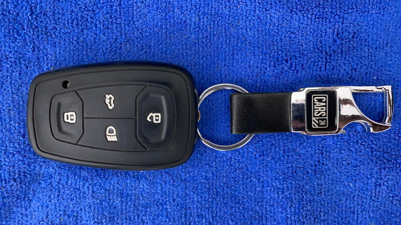 2022 Tata TIGOR XZ PLUS CNG, CNG, Manual, 10,076 km, Key Close Up