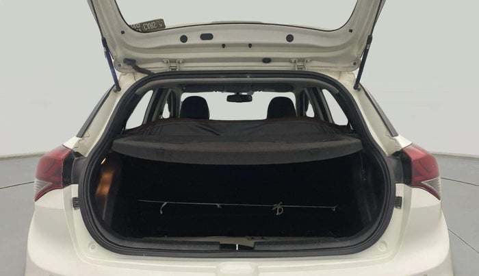2015 Hyundai i20 Active 1.2 S, Petrol, Manual, 90,514 km, Boot Open Zoomed View