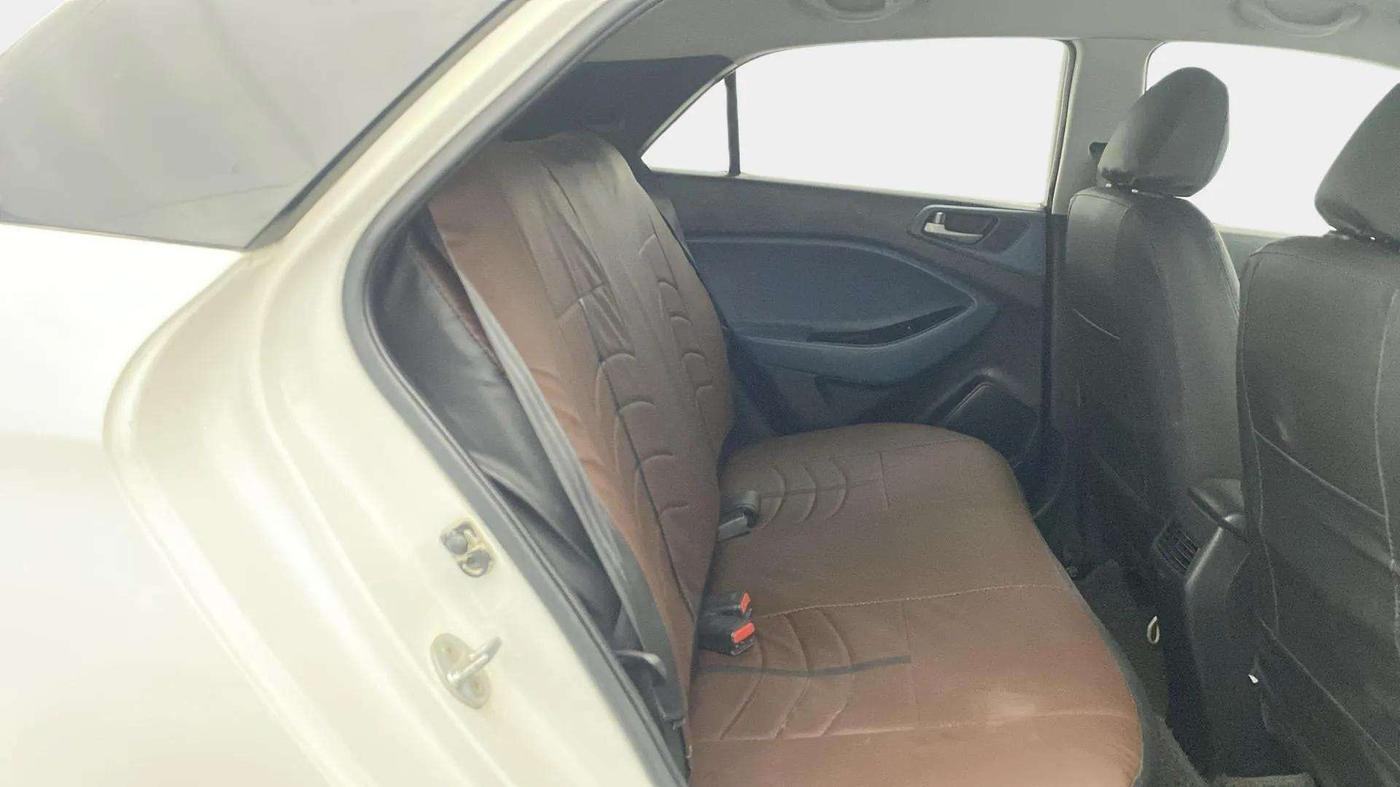 2015 Hyundai i20 Active 1.2 S, Petrol, Manual, 90,514 km, Right Side Rear Door Cabin