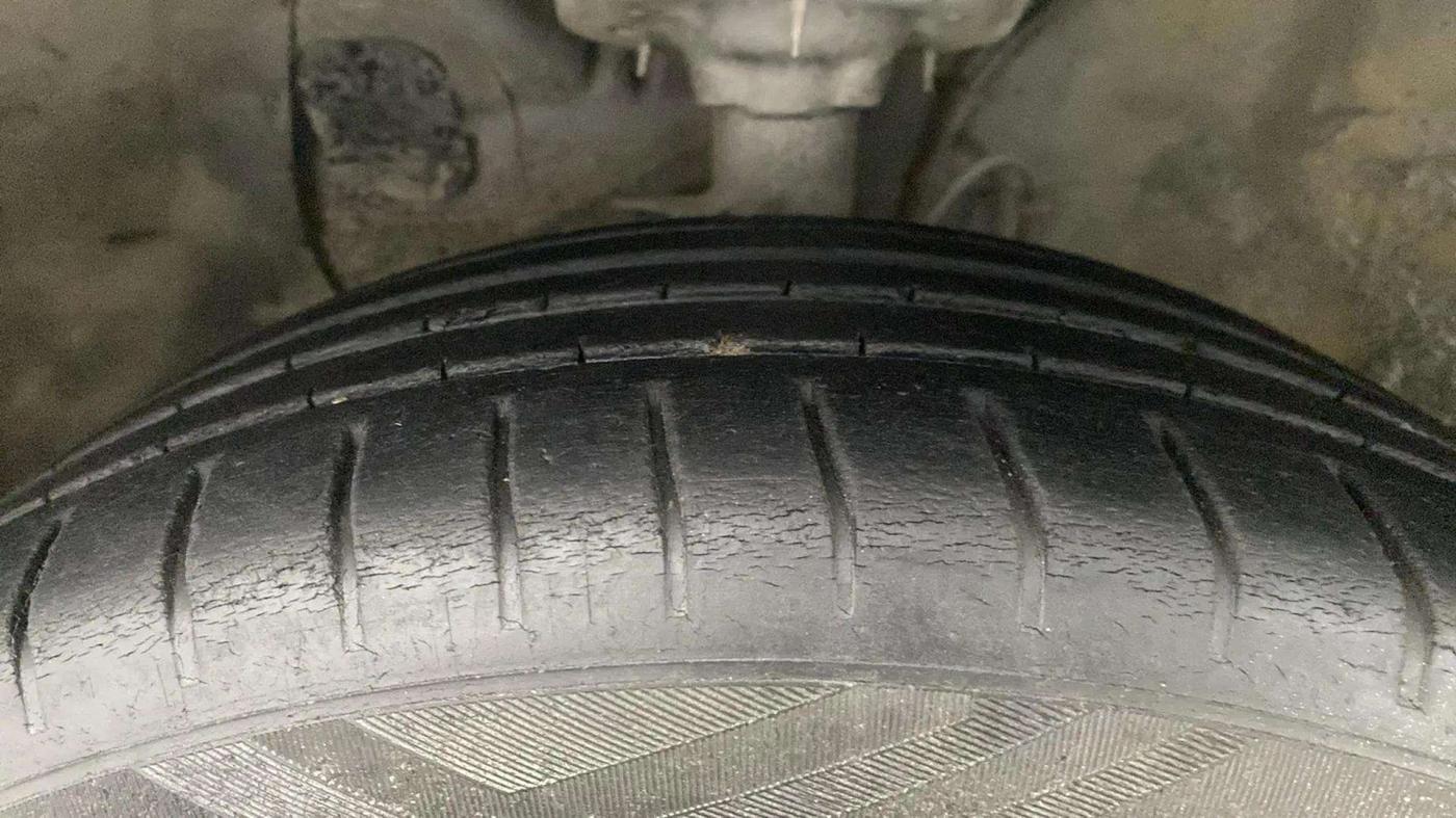 2015 Hyundai i20 Active 1.2 S, Petrol, Manual, 90,514 km, Left Front Tyre Tread