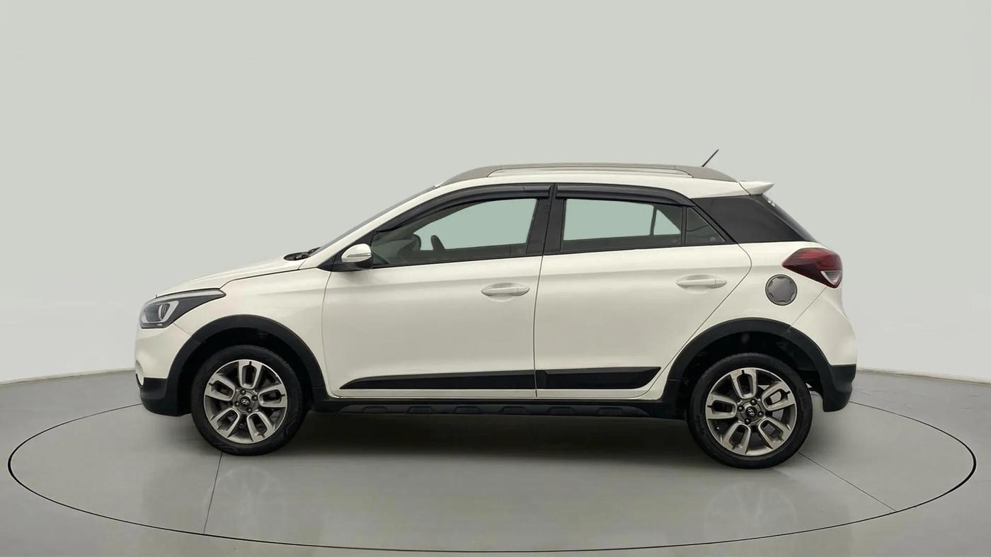 2015 Hyundai i20 Active 1.2 S, Petrol, Manual, 90,514 km, Left Side