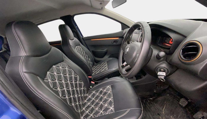 2019 Renault Kwid CLIMBER 1.0 AMT, Petrol, Automatic, 27,984 km, Right Side Front Door Cabin