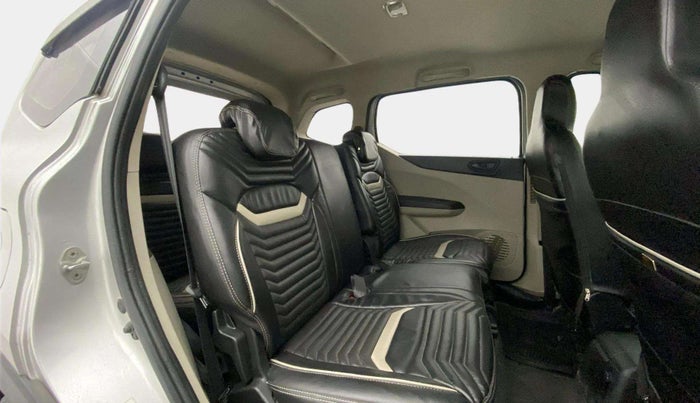 2019 Renault TRIBER RXT, Petrol, Manual, 39,143 km, Right Side Rear Door Cabin