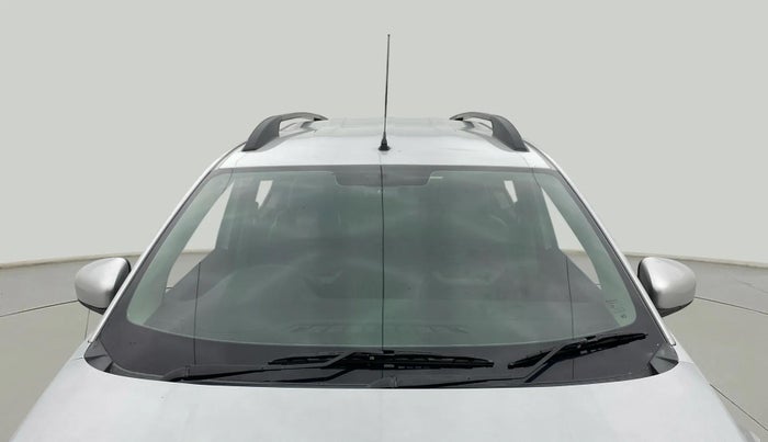 2019 Renault TRIBER RXT, Petrol, Manual, 39,143 km, Front Windshield