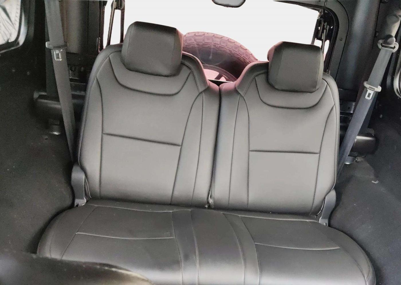 2023 Mahindra Thar LX HT PETROL 4WD MT, Petrol, Manual, 18,854 km, Right Side Rear Door Cabin
