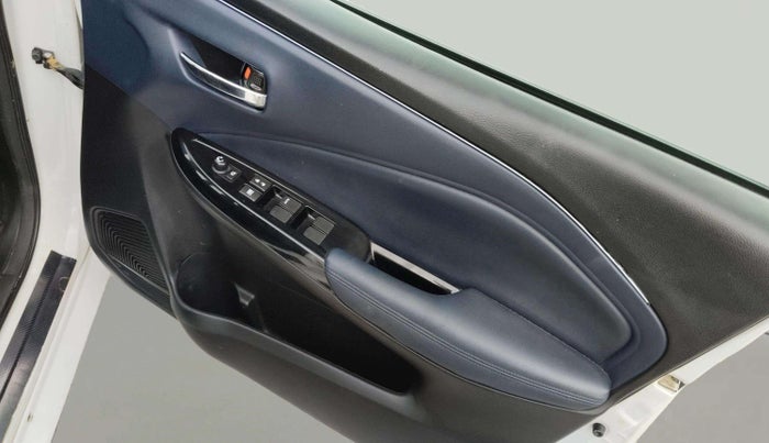 2022 Maruti Baleno ALPHA 1.2 AGS, Petrol, Automatic, 40,206 km, Driver Side Door Panels Control