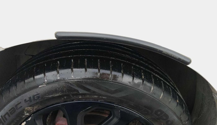 2022 Maruti Baleno ALPHA 1.2 AGS, Petrol, Automatic, 40,206 km, Left Front Tyre Tread