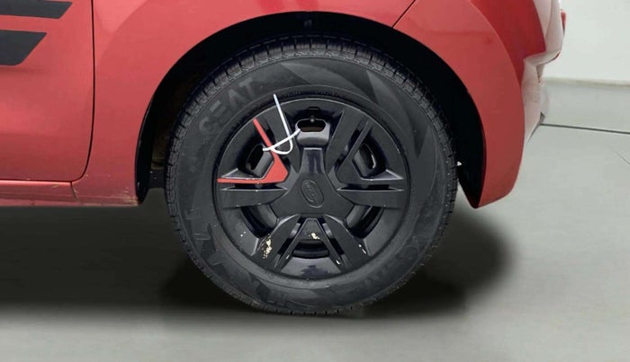 2017 Datsun Redi Go T(O) 0.8L LIMITED EDITION, Petrol, Manual, 20,456 km, Right Front Wheel