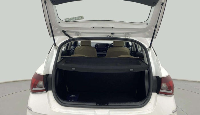 2022 Hyundai NEW I20 ASTA 1.2 MT, Petrol, Manual, 18,408 km, Boot Inside
