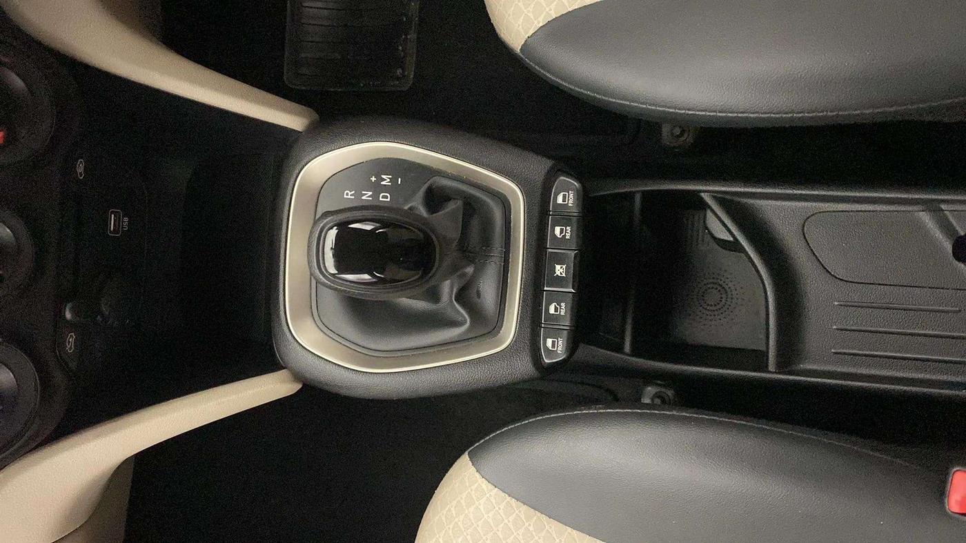 2021 Hyundai NEW SANTRO SPORTZ AMT, Petrol, Automatic, 30,374 km, Gear Lever