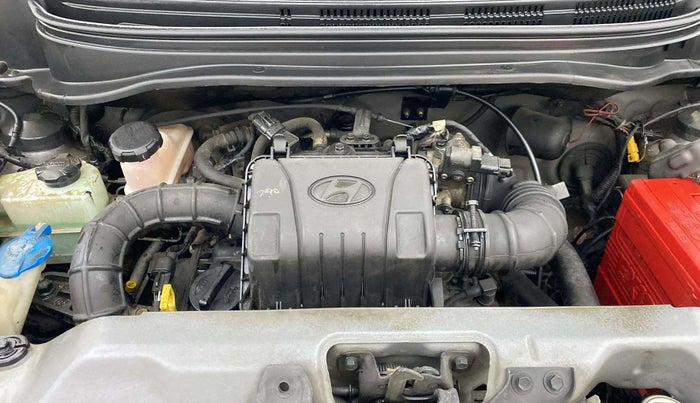 2017 Hyundai Eon MAGNA + AIRBAG, Petrol, Manual, 51,463 km, Engine View