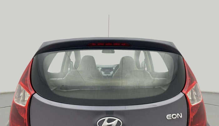 2017 Hyundai Eon MAGNA + AIRBAG, Petrol, Manual, 51,463 km, Rear Windshield