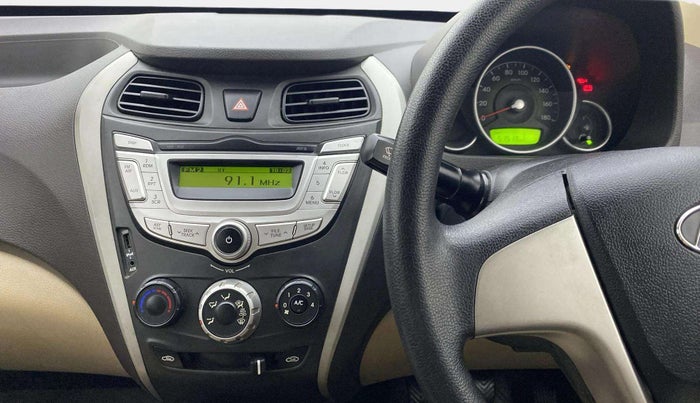 2017 Hyundai Eon MAGNA + AIRBAG, Petrol, Manual, 51,463 km, Air Conditioner