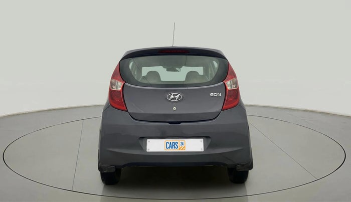 2017 Hyundai Eon MAGNA + AIRBAG, Petrol, Manual, 51,463 km, Back/Rear