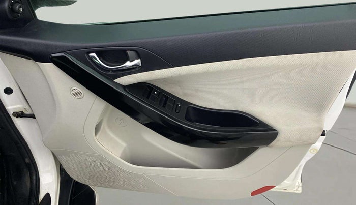 2020 Tata NEXON XZ PLUS PETROL, Petrol, Manual, 72,593 km, Driver Side Door Panels Control