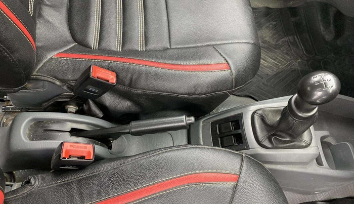 2015 Maruti Alto 800 LXI, Petrol, Manual, 75,910 km, Gear Lever