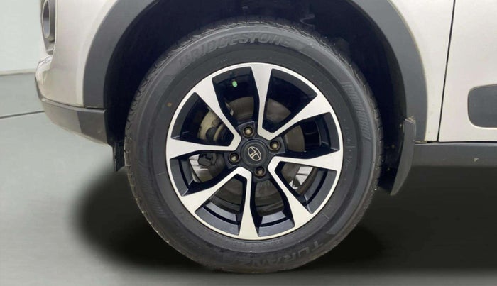 2020 Tata NEXON XZA PLUS (O) PETROL, Petrol, Automatic, 60,663 km, Left Front Wheel