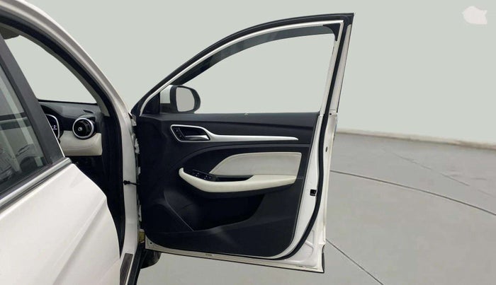 2023 MG ASTOR STYLE 1.5 MT, Petrol, Manual, 22,542 km, RHS Front Door