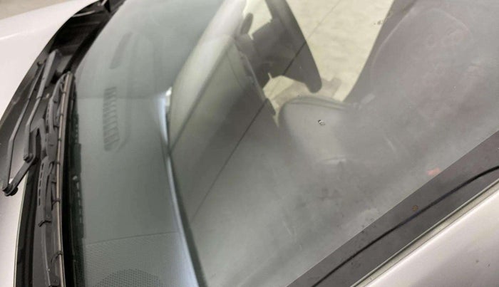 2020 Renault Kwid RXL, Petrol, Manual, 46,238 km, Front windshield - Minor spot on windshield