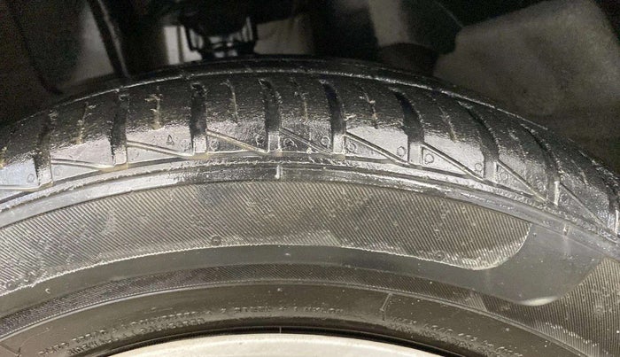 2020 Renault Kwid RXL, Petrol, Manual, 46,238 km, Left Front Tyre Tread