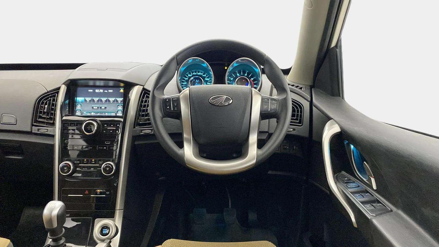 2021 Mahindra XUV500 W7, Diesel, Manual, 19,605 km, Steering Wheel Close Up
