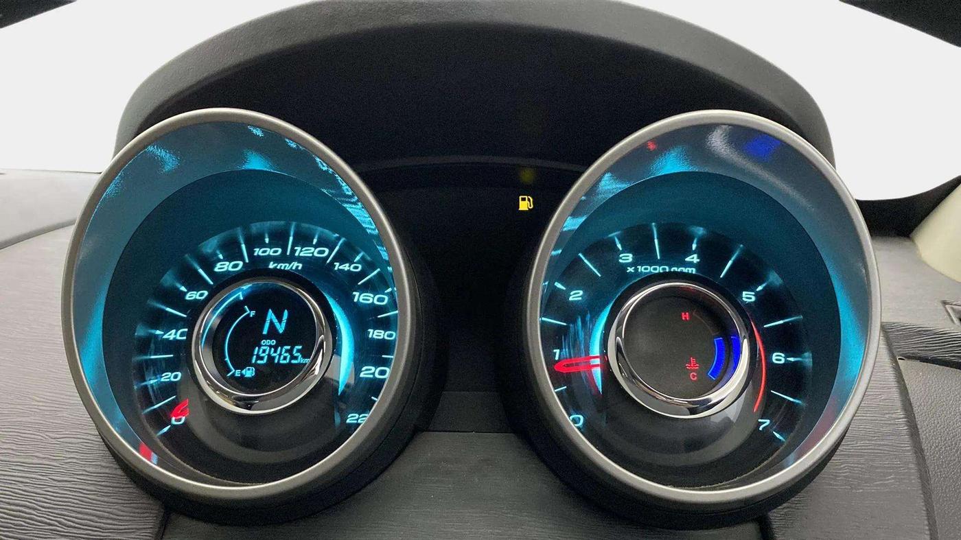 2021 Mahindra XUV500 W7, Diesel, Manual, 19,605 km, Odometer Image