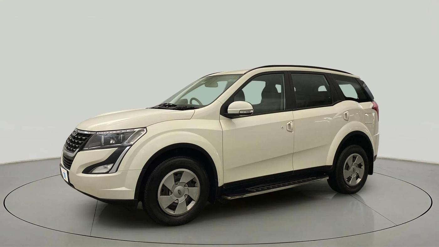 2021 Mahindra XUV500 W7, Diesel, Manual, 19,605 km, Left Front Diagonal