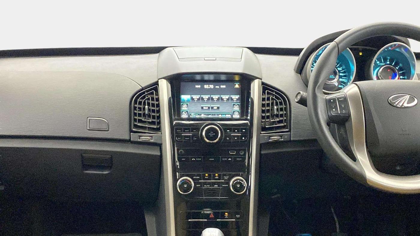 2021 Mahindra XUV500 W7, Diesel, Manual, 19,605 km, Air Conditioner