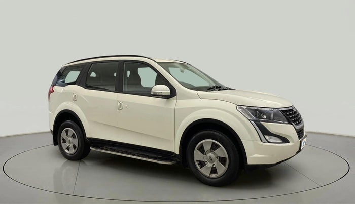 2021 Mahindra XUV500 W7, Diesel, Manual, 19,412 km, Right Front Diagonal