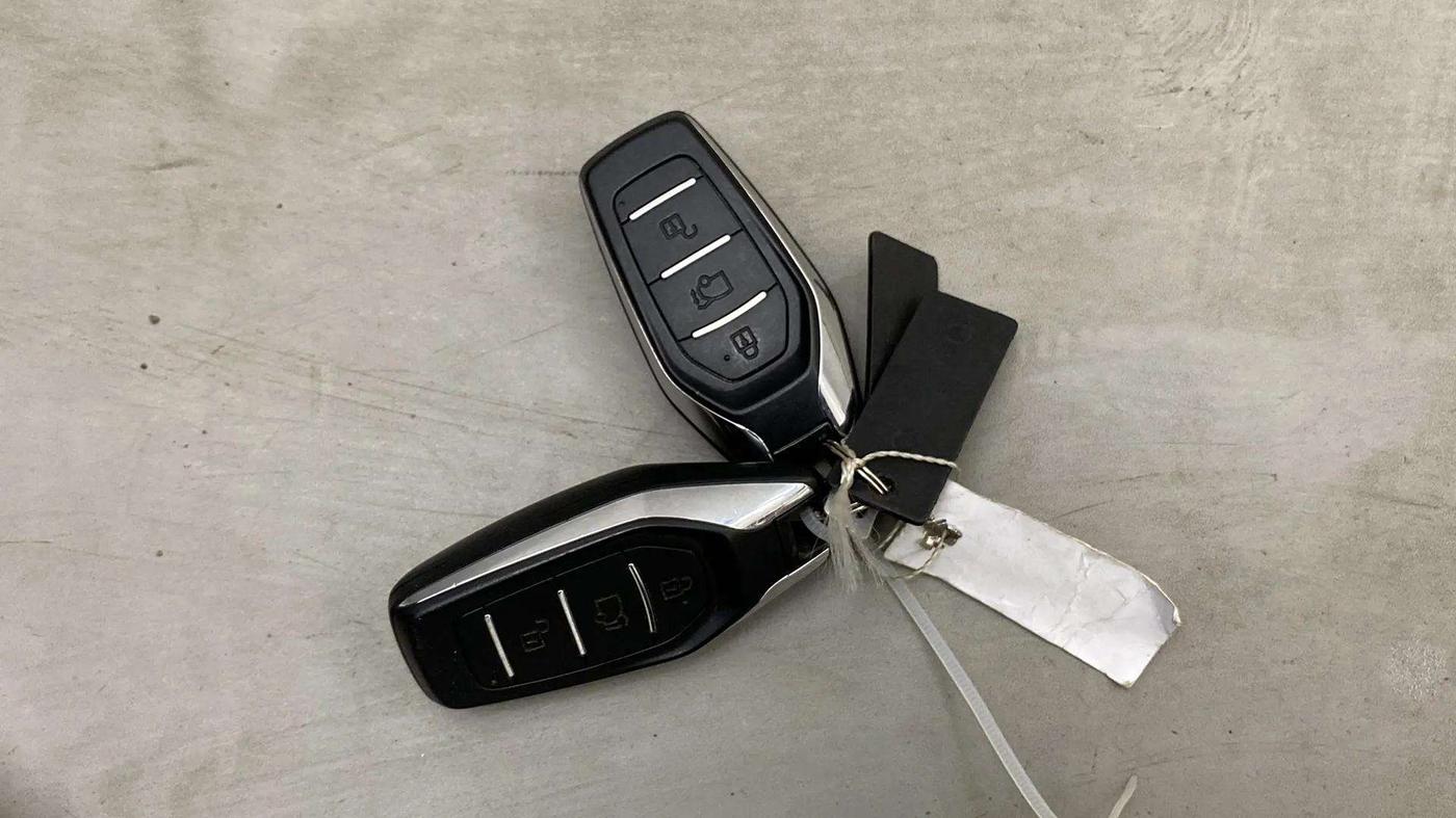 2021 Mahindra XUV500 W7, Diesel, Manual, 19,605 km, Key Close Up