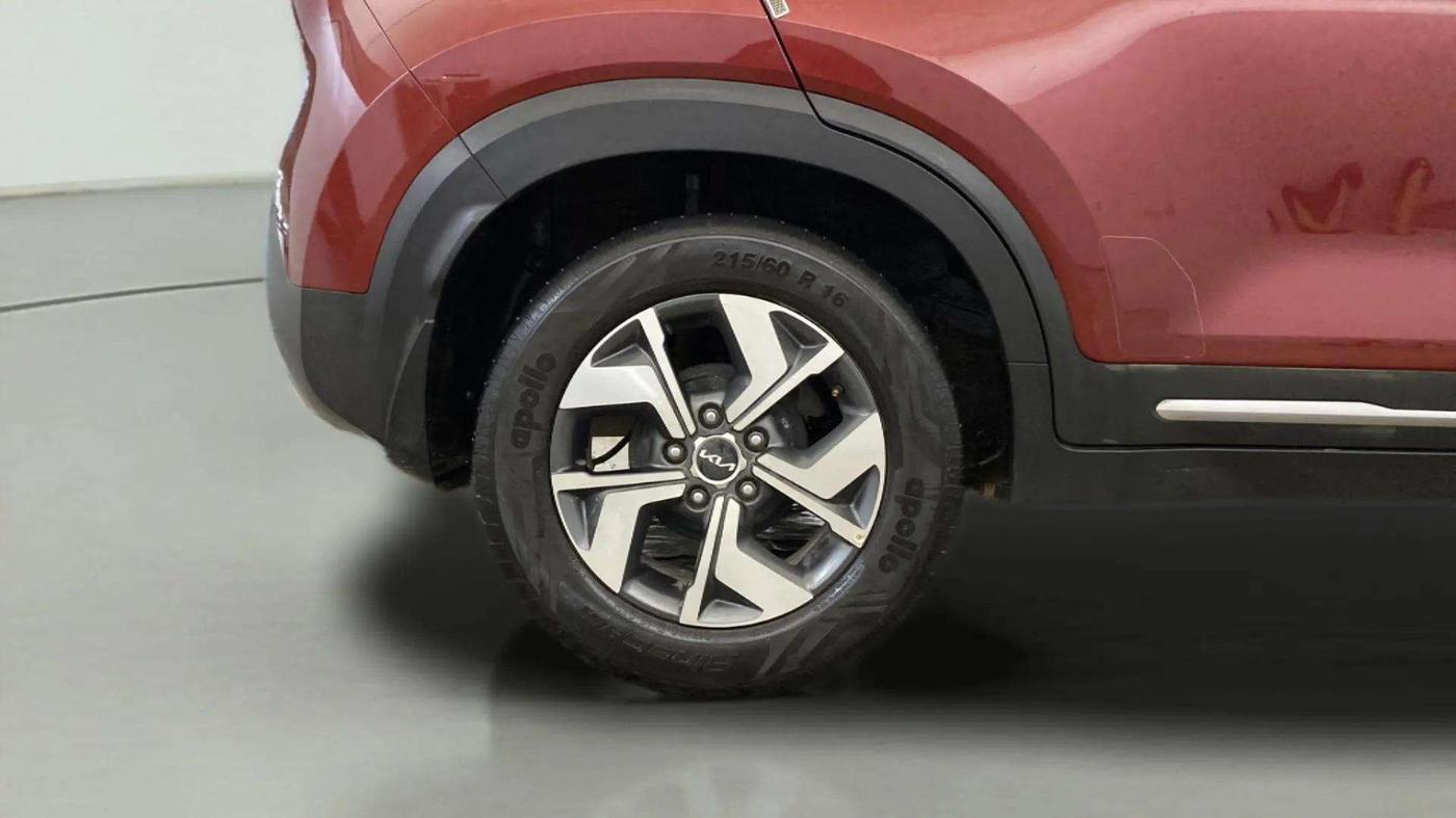 2022 KIA SONET HTX 1.5, Diesel, Manual, 44,868 km, Right Rear Wheel