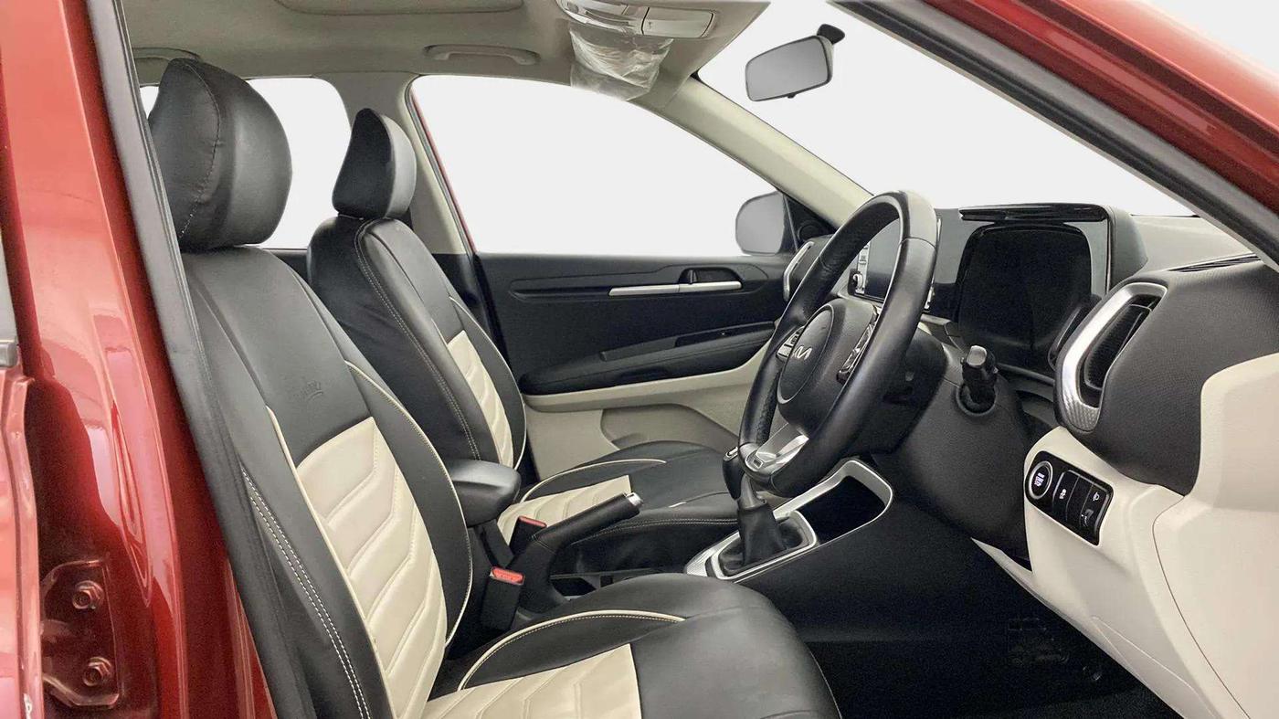 2022 KIA SONET HTX 1.5, Diesel, Manual, 44,868 km, Right Side Front Door Cabin