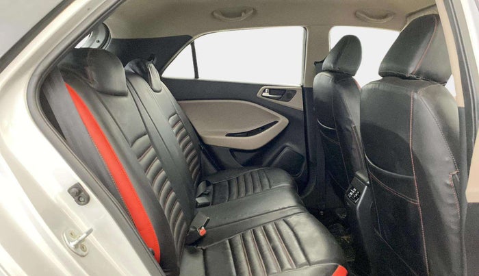 2015 Hyundai Elite i20 SPORTZ 1.2, Petrol, Manual, 39,198 km, Right Side Rear Door Cabin