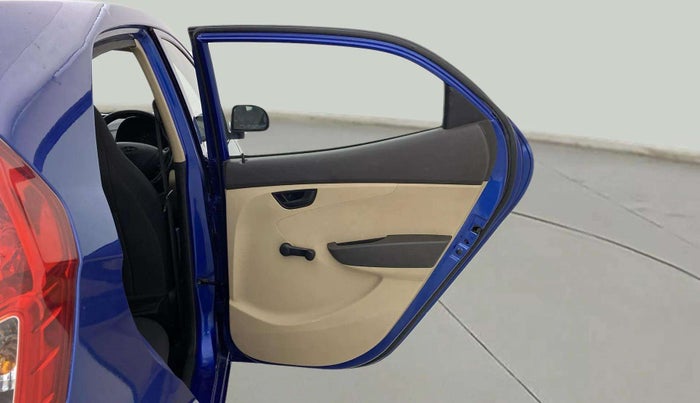 2017 Hyundai Eon ERA +, CNG, Manual, 70,776 km, RHS Rear Door