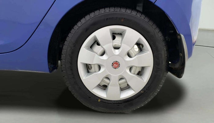 2017 Hyundai Eon ERA +, CNG, Manual, 70,776 km, Left Rear Wheel