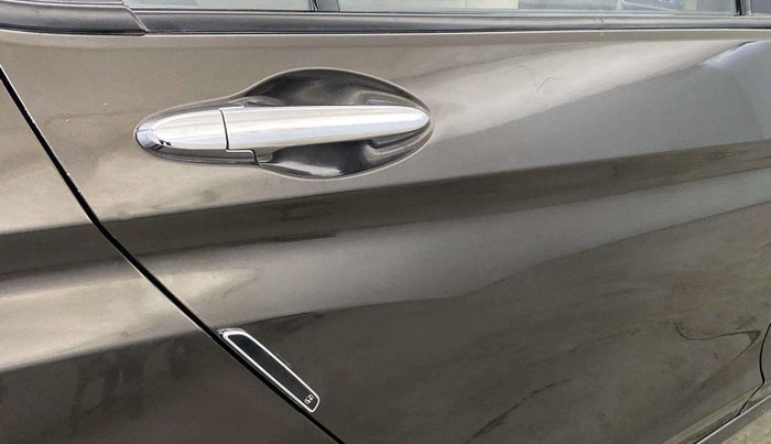 2019 Honda City 1.5L I-VTE V CVT, Petrol, Automatic, 50,159 km, Right rear door - Minor scratches