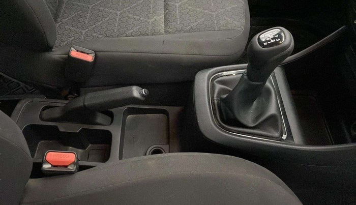 2022 Tata PUNCH ADVENTURE MT, Petrol, Manual, 17,634 km, Gear Lever
