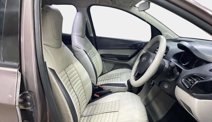 2018 Tata Tiago XT PETROL, Petrol, Manual, 51,126 km, Right Side Front Door Cabin