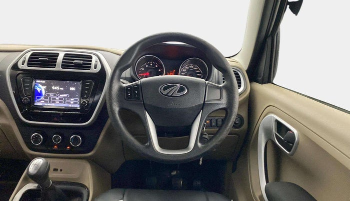2019 Mahindra TUV300 T10, Diesel, Manual, 75,342 km, Steering Wheel Close Up