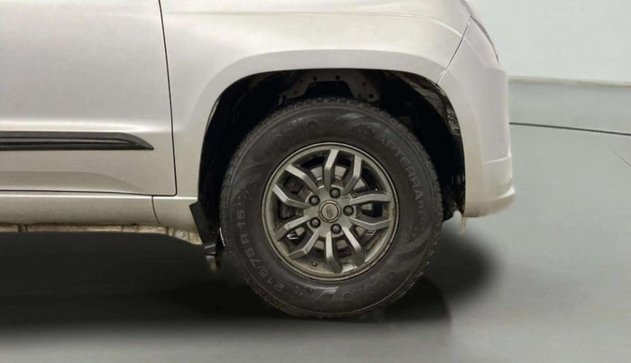 2019 Mahindra TUV300 T10, Diesel, Manual, 75,342 km, Right Front Wheel
