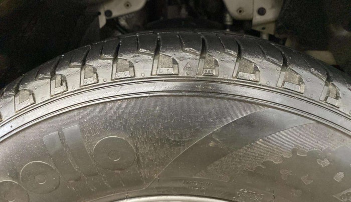 2019 Mahindra TUV300 T10, Diesel, Manual, 75,342 km, Right Front Tyre Tread